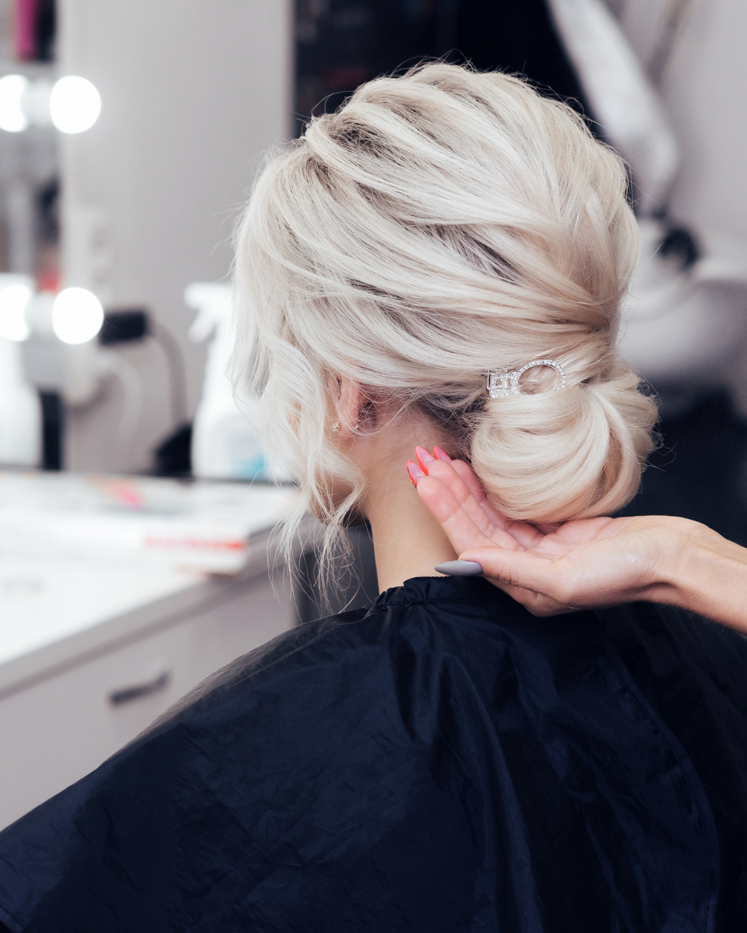 Découvrez nos formations professionnelles en coiffure à Sorgues proche d'Avignon : se former à la coiffure, se former au métier de coiffeur à Avignon, ouvrir un salon de coiffure autour d'Avignon, formation chignon dans le Vaucluse, formation chignon mariée, formation tresses, formation ombré hair autour d'Avignon, formation barbier à Avignon, formation ombré hair et balayage à Sorgues à proximité d'Avignon