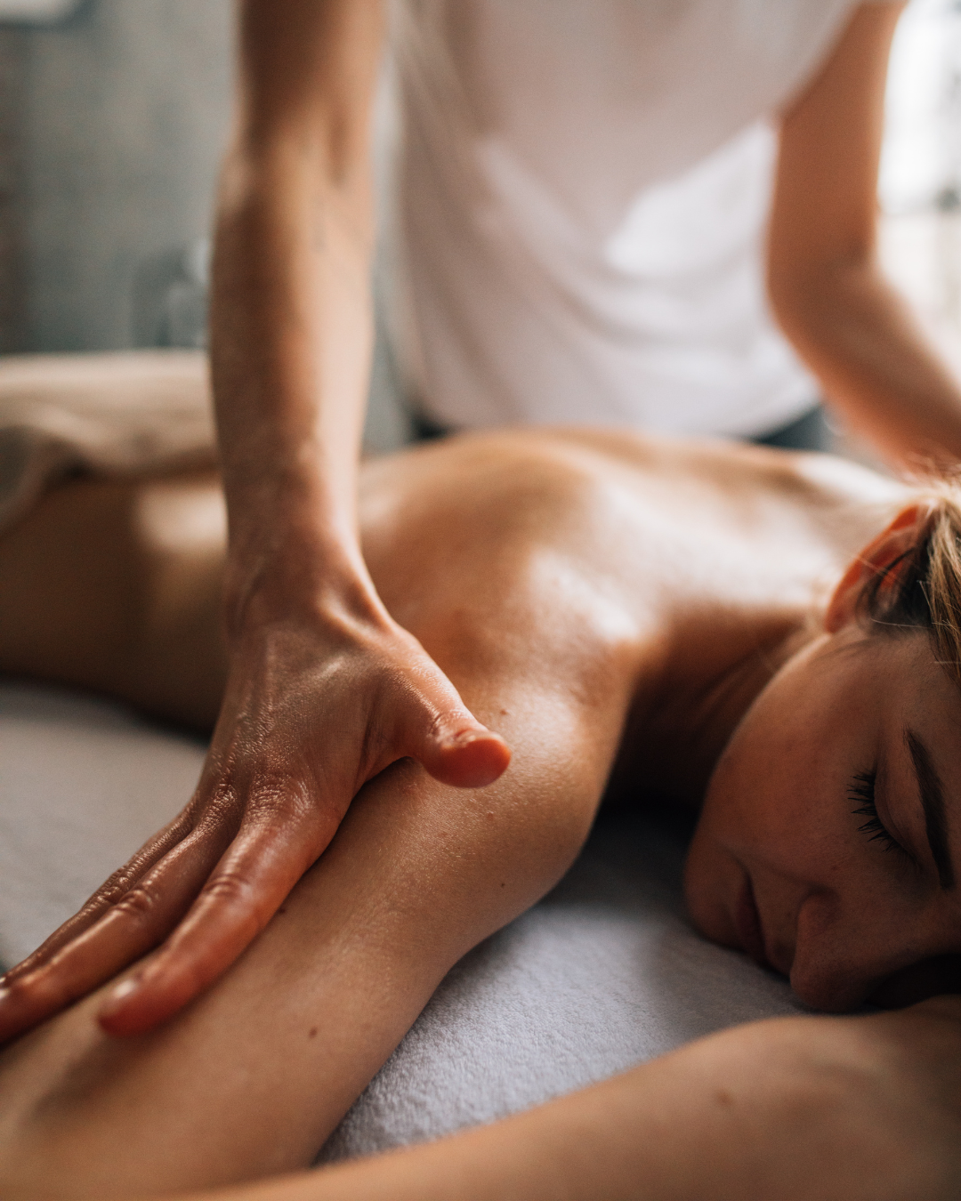 Découvrez notre offre de formation en massage bien-être vers Avignon à Sorgues, devenir masseur, formation massage californien à Avignon, formation drainage lymphatique à Avignon, formation massage Kobido à Avignon, formation facialiste à Avignon, quelle formation pour devenir facialiste autour d'Avignon, apprendre le massage bien-être vers Orange, formation massage vers Carpentras, centre de formation en massage dans le Vaucluse autour d'Avignon, école de massage à Avignon proche d'Orange